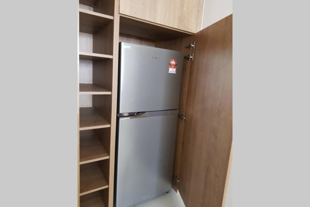 Timurbay Studio Apartment Facing Beautiful Beach Kuantan Exterior photo