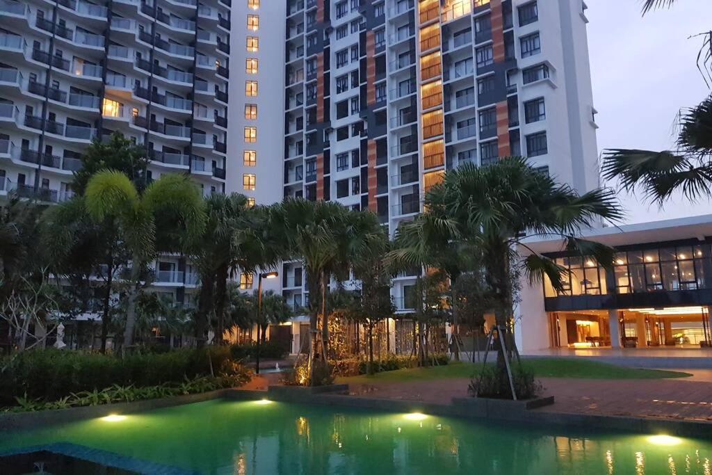 Timurbay Studio Apartment Facing Beautiful Beach Kuantan Exterior photo