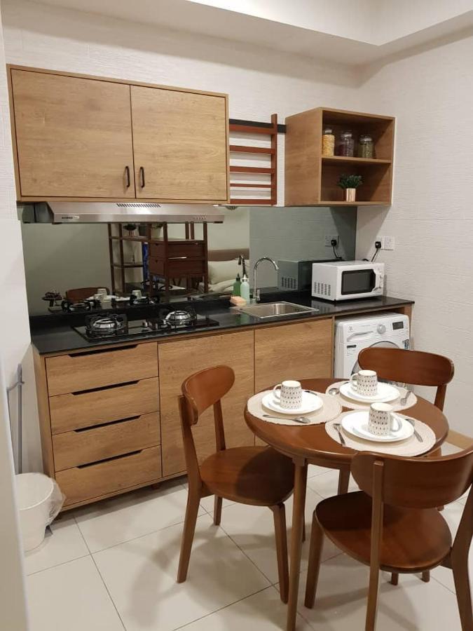 Timurbay Studio Apartment Facing Beautiful Beach Kuantan Exterior photo
